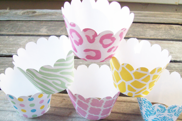 Plain and Scalloped Cupcake Wrapper: Design Intelligence in Everyday Baking